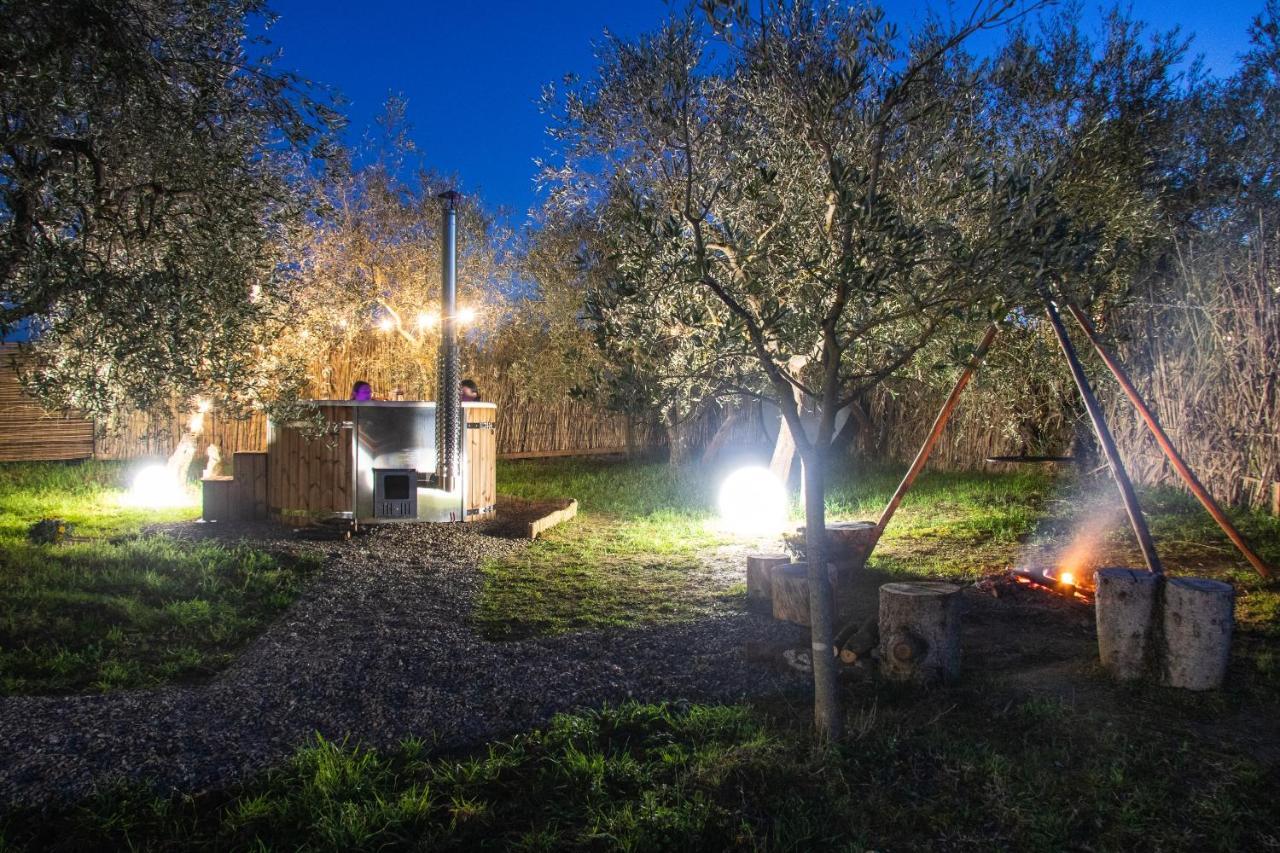 2 Cuori E 1 Yurta Glamping In Tuscany - Adults Only Asciano Εξωτερικό φωτογραφία