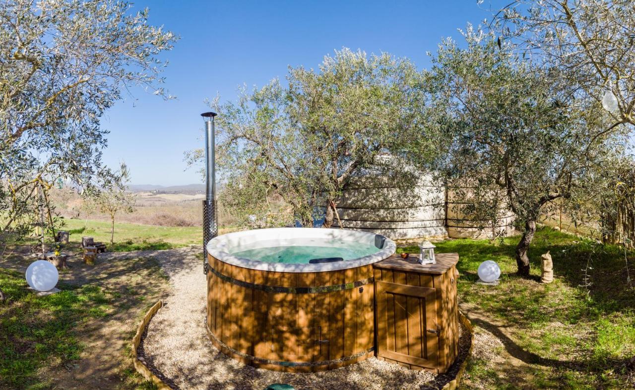 2 Cuori E 1 Yurta Glamping In Tuscany - Adults Only Asciano Εξωτερικό φωτογραφία