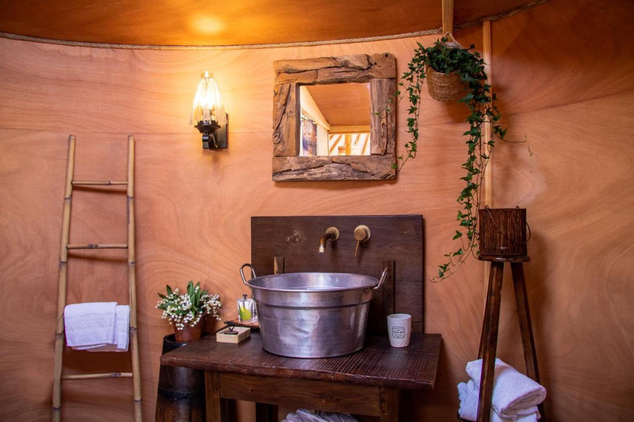 2 Cuori E 1 Yurta Glamping In Tuscany - Adults Only Asciano Εξωτερικό φωτογραφία