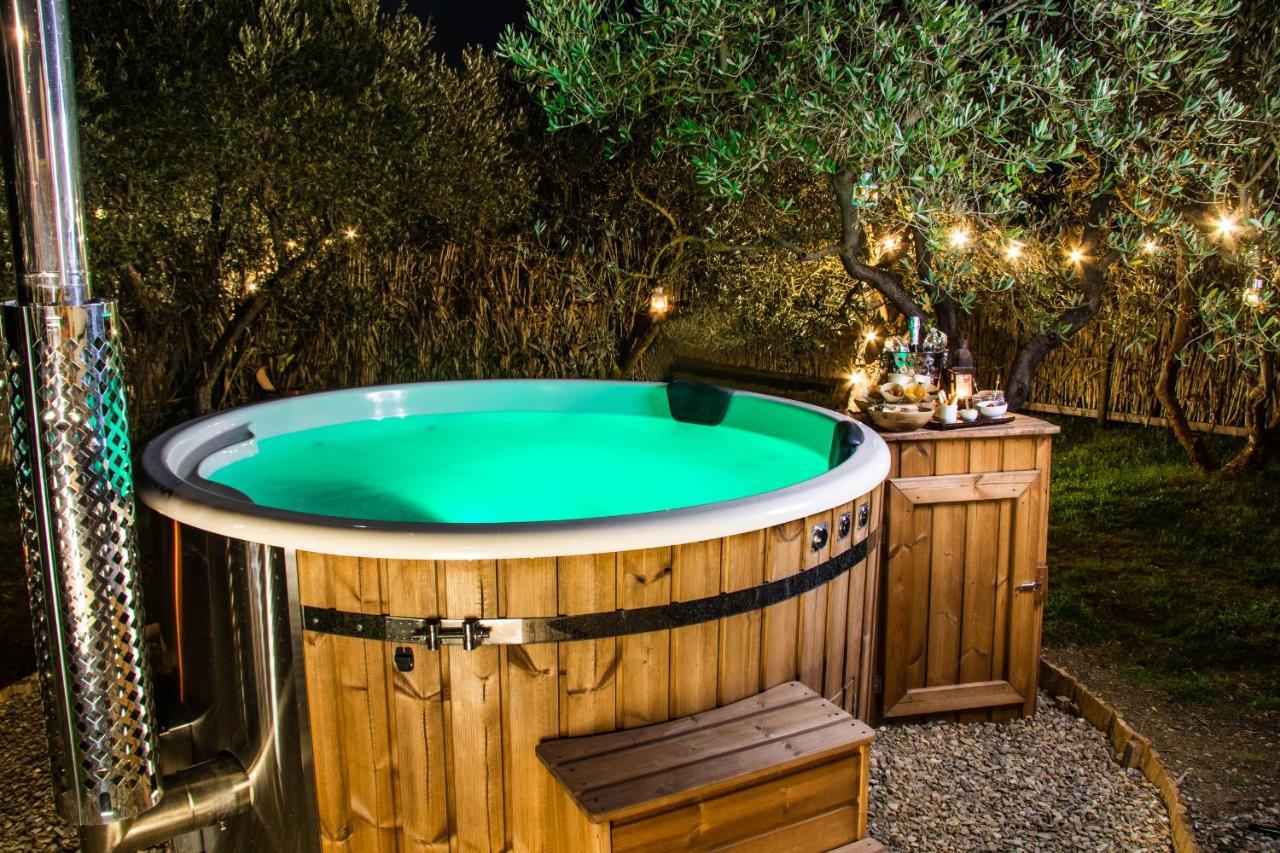 2 Cuori E 1 Yurta Glamping In Tuscany - Adults Only Asciano Εξωτερικό φωτογραφία