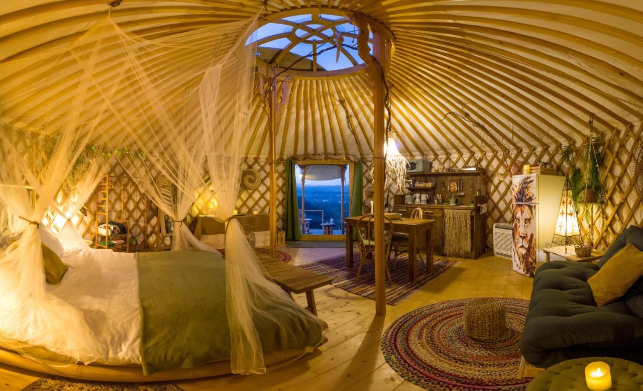 2 Cuori E 1 Yurta Glamping In Tuscany - Adults Only Asciano Εξωτερικό φωτογραφία