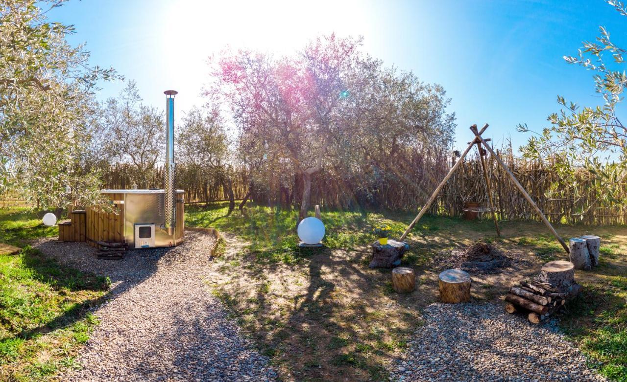 2 Cuori E 1 Yurta Glamping In Tuscany - Adults Only Asciano Εξωτερικό φωτογραφία
