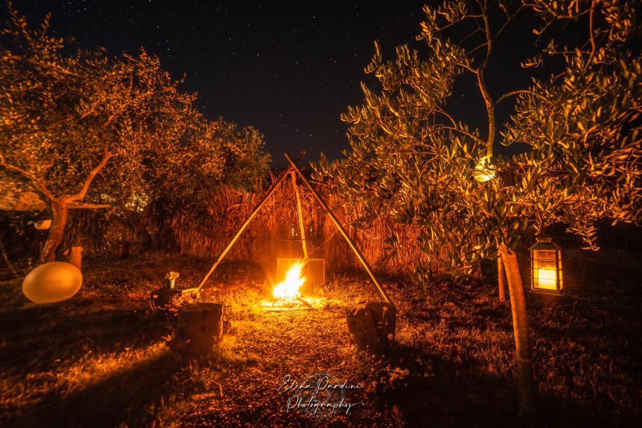 2 Cuori E 1 Yurta Glamping In Tuscany - Adults Only Asciano Εξωτερικό φωτογραφία