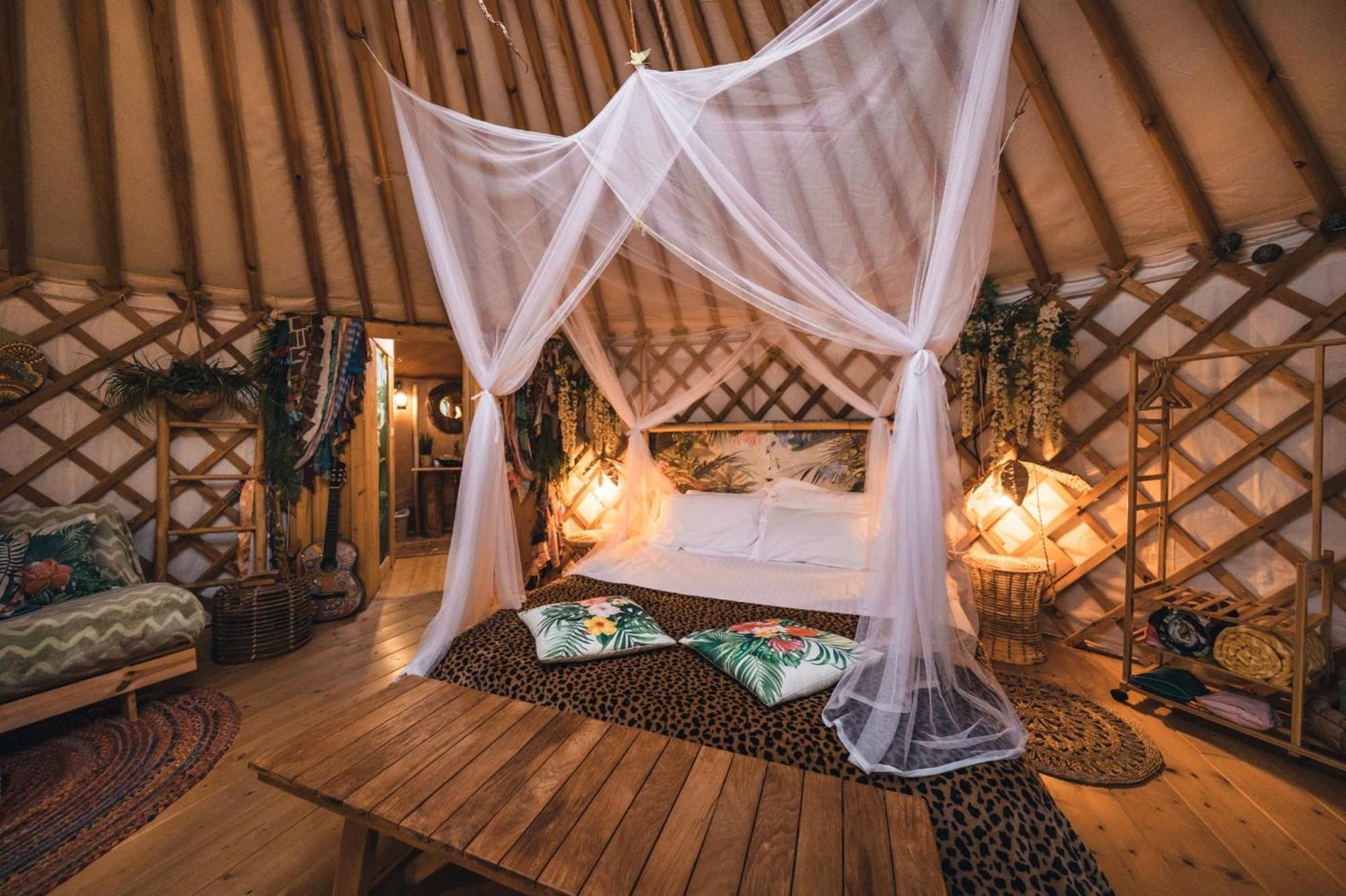 2 Cuori E 1 Yurta Glamping In Tuscany - Adults Only Asciano Εξωτερικό φωτογραφία
